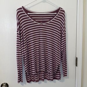 Women’s V-neck longsleeve